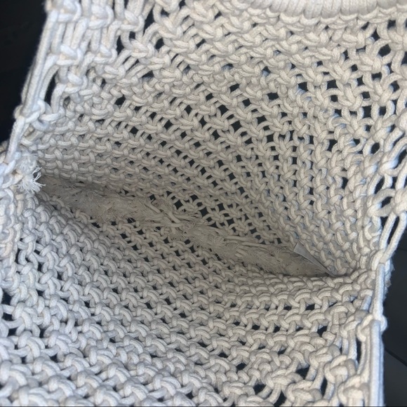 Wooden Handle Knit Bag - Picture 3 of 4